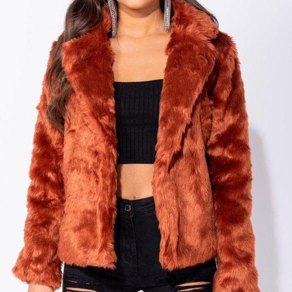 Bloggers Fav 5⭐ Gieselle Rust Faux Fur Jacket - Picture 6 of 12